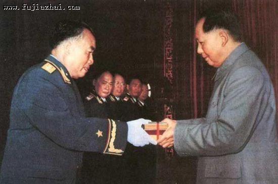 1956年十大元帅油画像