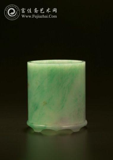 清道光 翡翠素笔筒 H:10.3cm 清道光 翡翠素笔筒 H:10.3cm