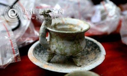 千年古墓的稀世陪葬品曝光