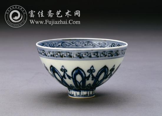 永乐青花菊瓣纹碗