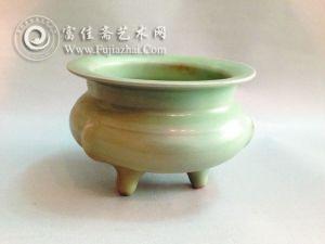 南宋龙泉窑鬲式炉